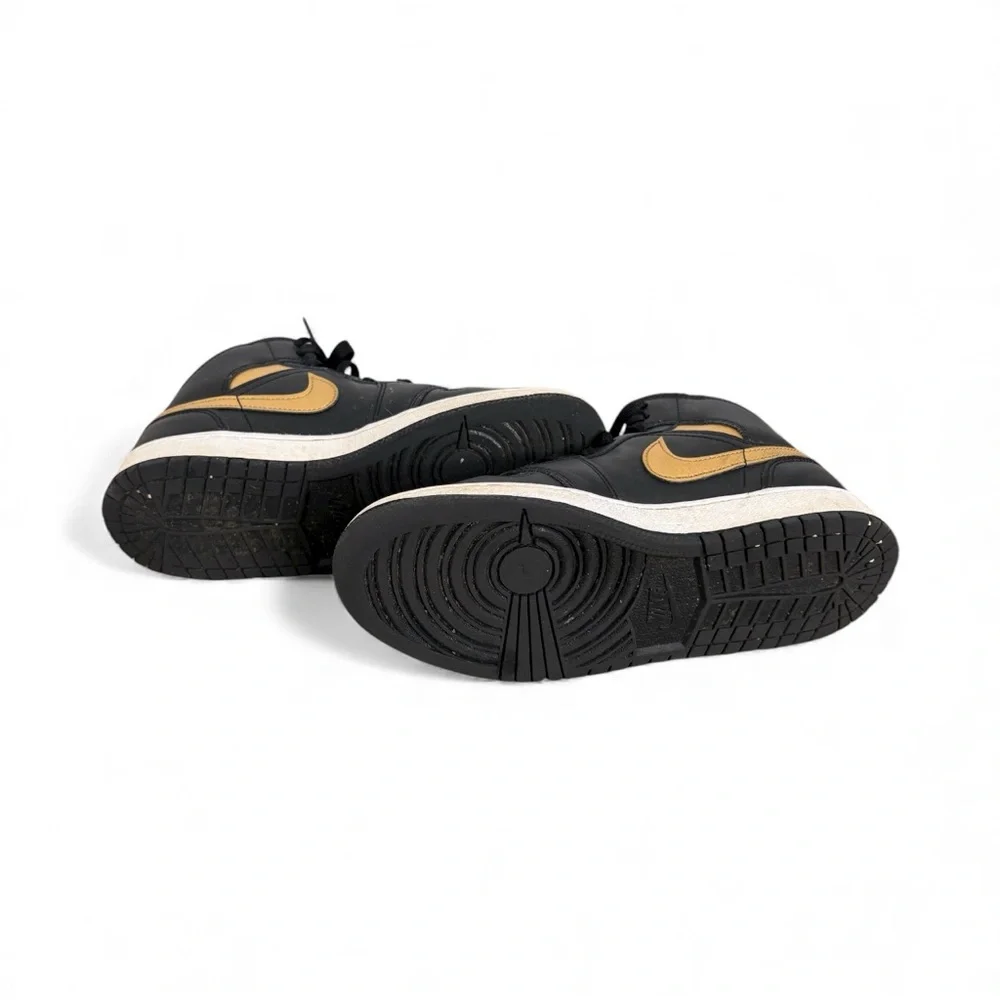 Kids Nike Air Jordan 1 Mid‎ GS Black Gold Metallic Sneakers - 5.5